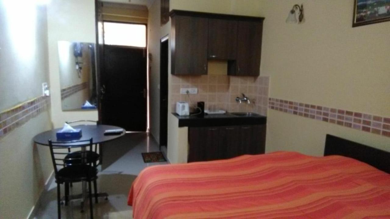 Hotel O Hya'S Homestay Dehradun Eksteriør billede