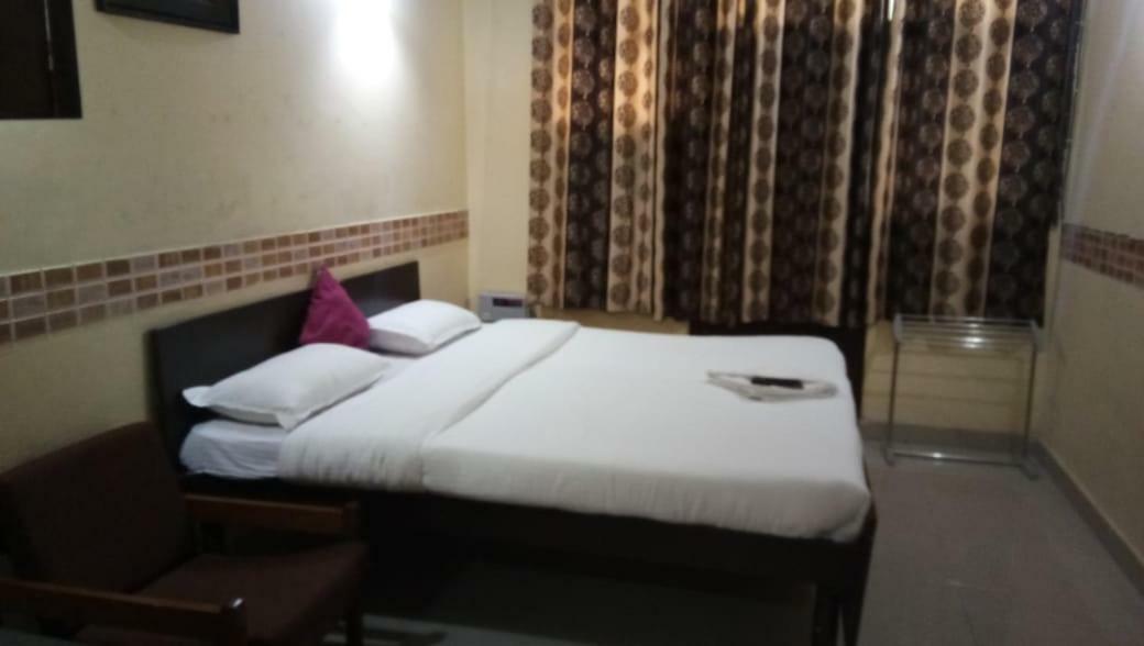 Hotel O Hya'S Homestay Dehradun Eksteriør billede